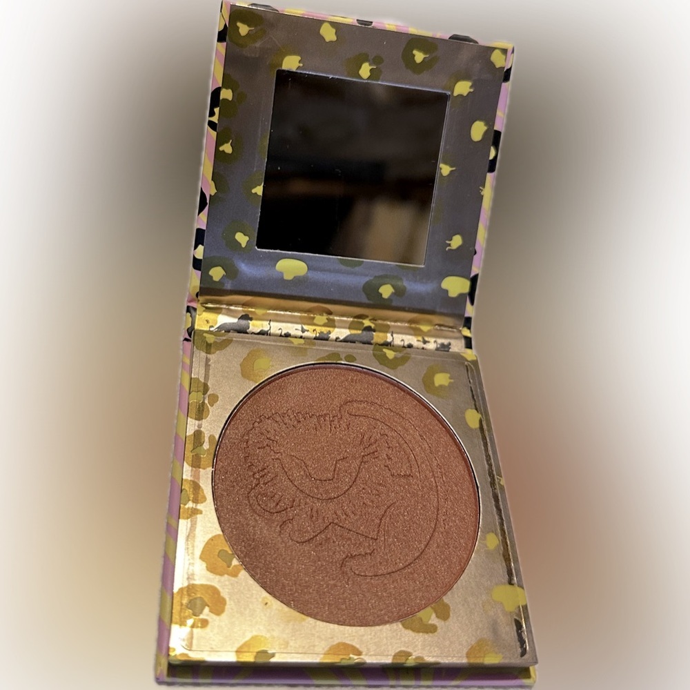 🌟3 for $21🌟 Revolution X Lion King Future King of the Jungle Bronzer